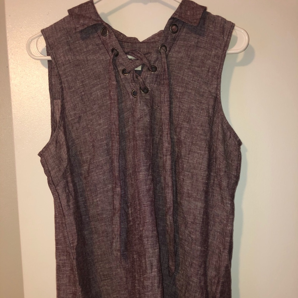 Sleeveless ‘dress shirt’
